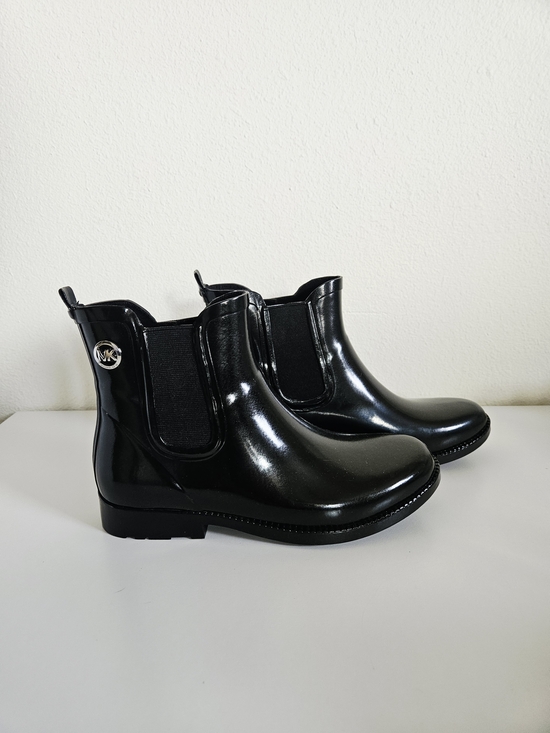 Michael Kors Shoes - Michael Kors Women's Black Gloss Chelsea Rain Boots